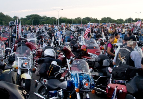 Pentagon Parking Lot - Rolling Thunder Tons of Bikes